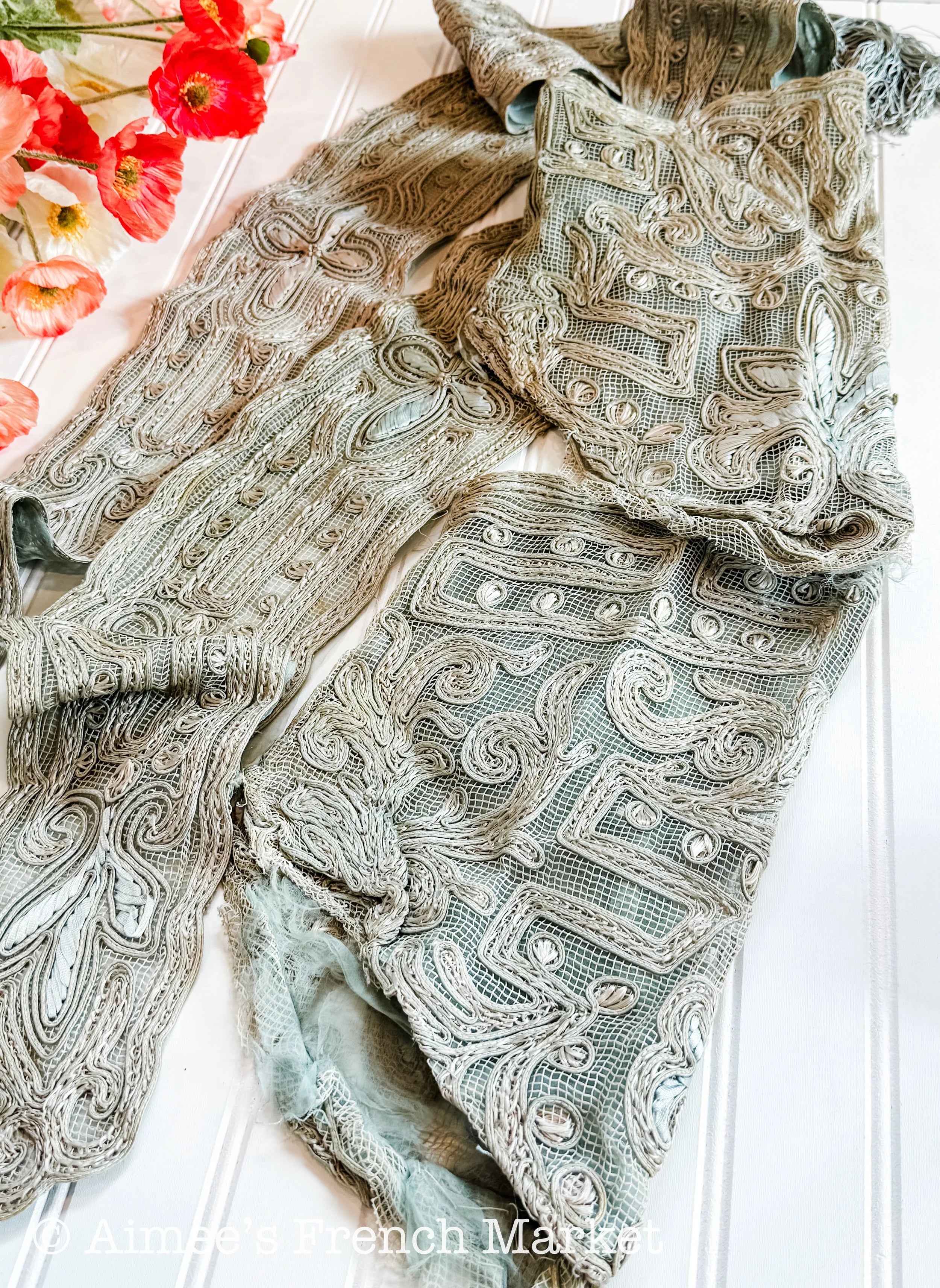 Antique French Victorian Lace Dress Sleeves, c.1880s – Exquisite Handcrafted Fashion Detail, 4 pieces
