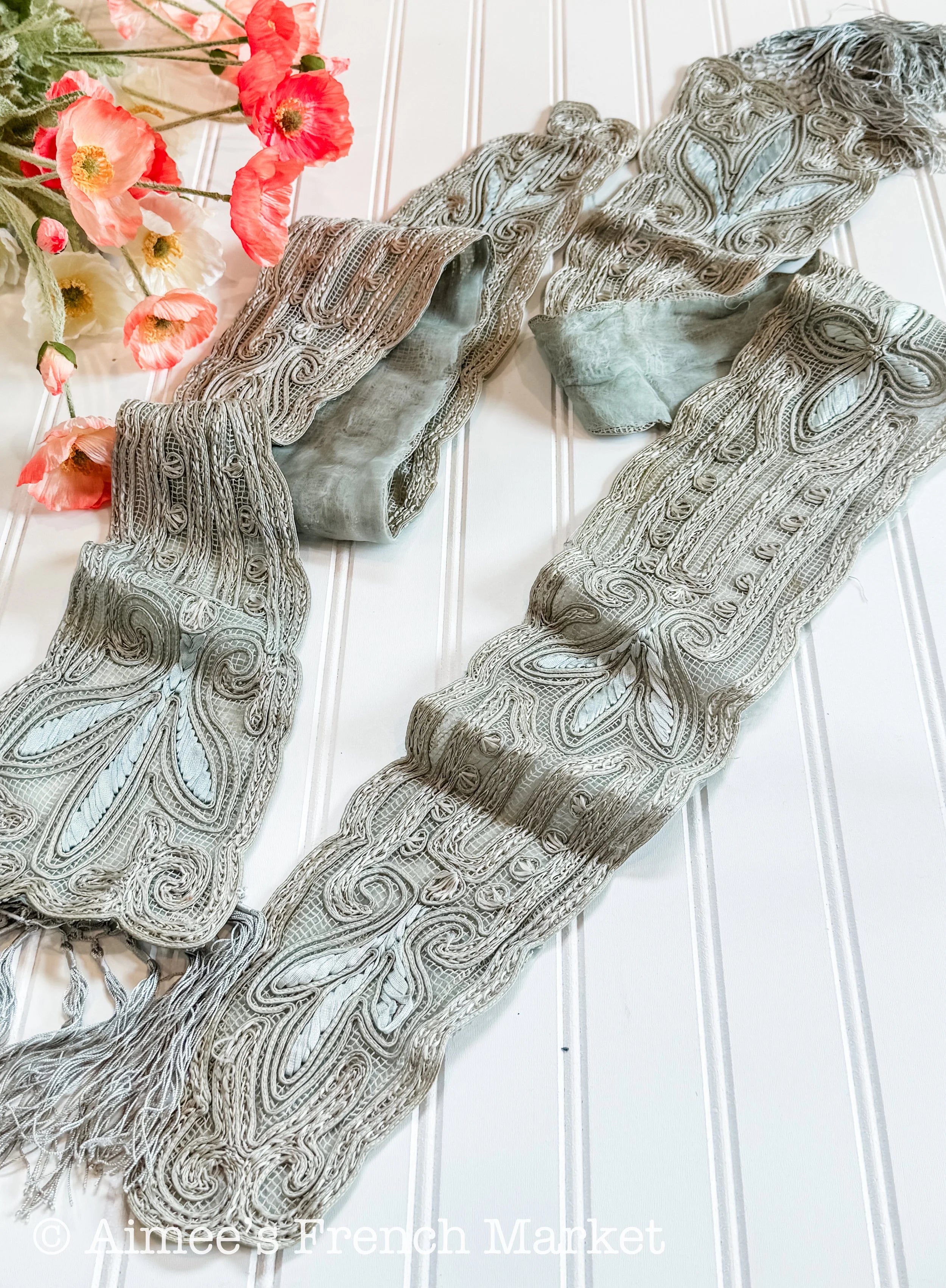 Antique French Victorian Lace Dress Sleeves, c.1880s – Exquisite Handcrafted Fashion Detail, 4 pieces